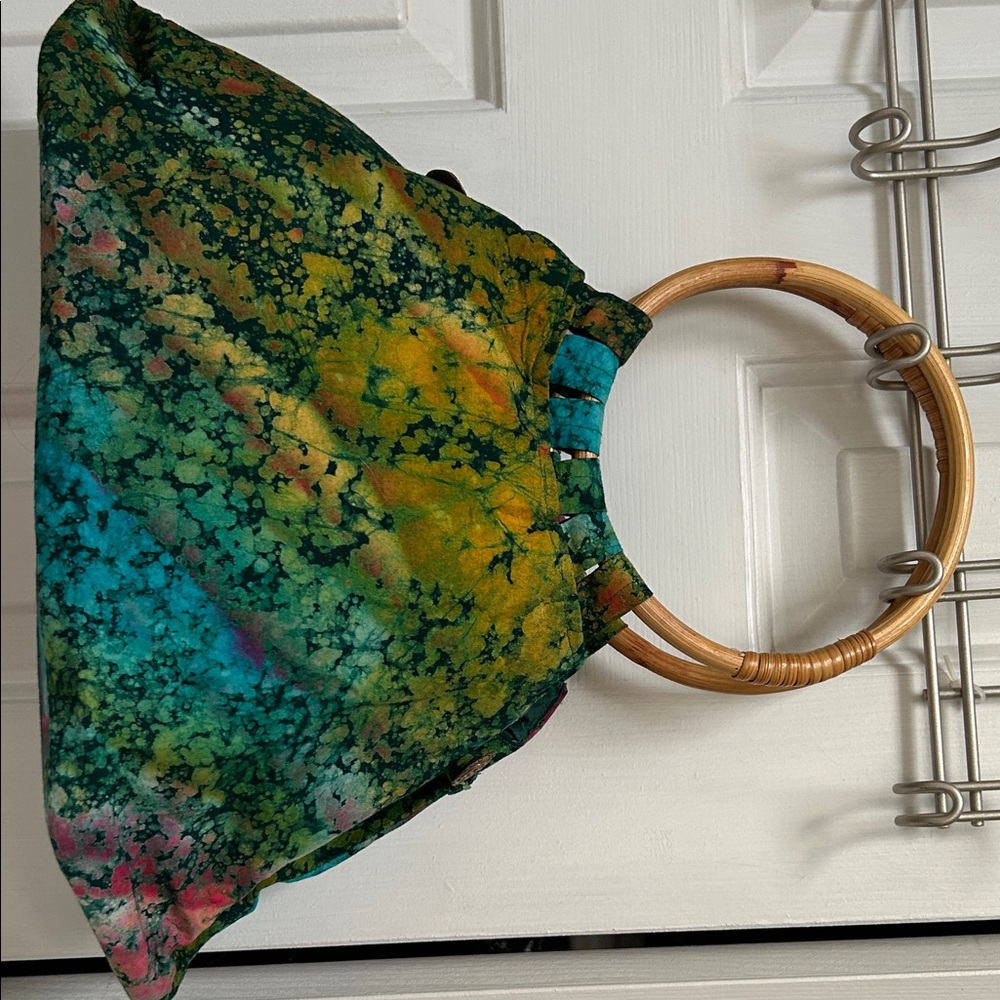 Multicolor & Expandable BatikTie-Dye w/Bamboo Handle Bag.